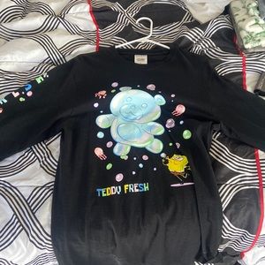 Teddy fresh long sleeve black shirt, size medium never worn
